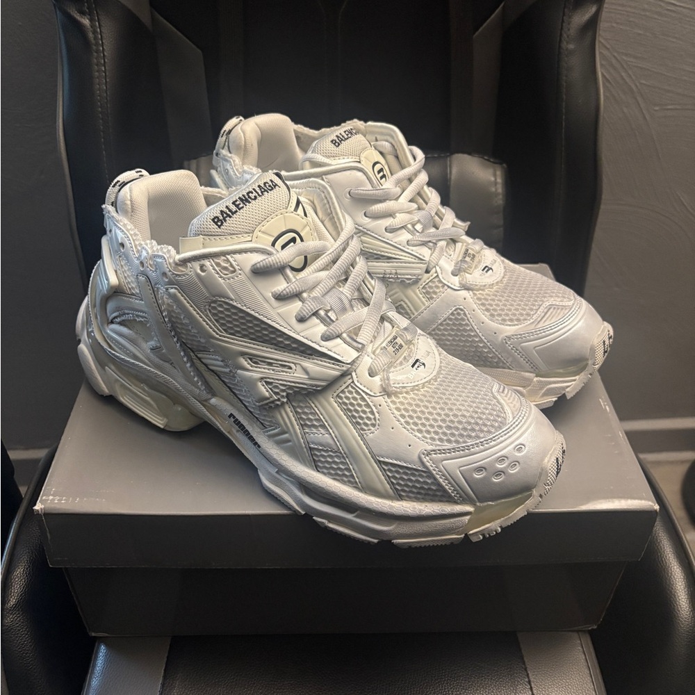 Balenciaga Runners ‘White’